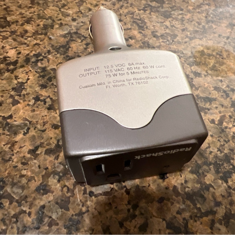 RadioShack 60W Inverter‎ - Picture 8 of 9